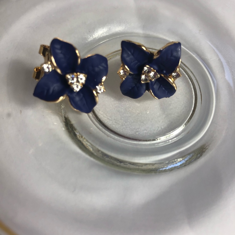 Fashion Elegant Woman Blue Camellia Earrings. NEW